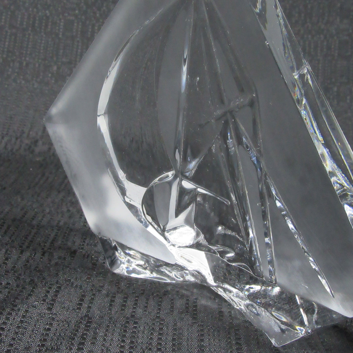 Glass - Sculptured Sail Main image