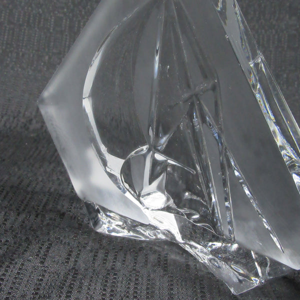 Glass - Sculptured Sail